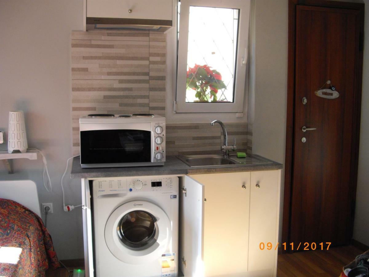 The 25Sqm Sunny, Modern And Comfortable Athens Luaran gambar